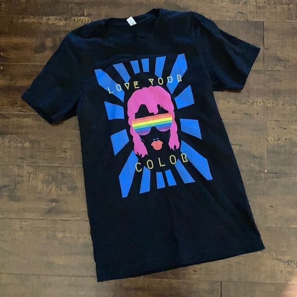 Love Your Color Graphic Tee - Picture 1 of 6